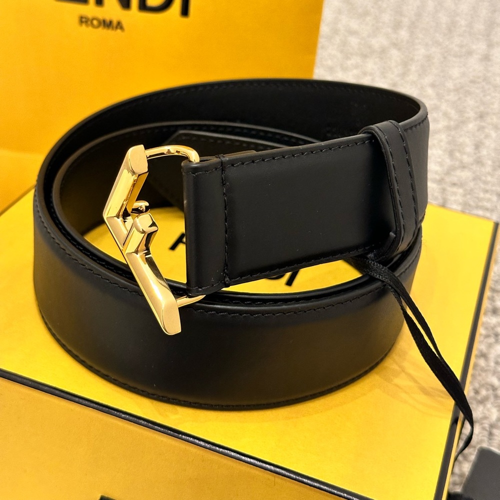 FENDI Leather Belt